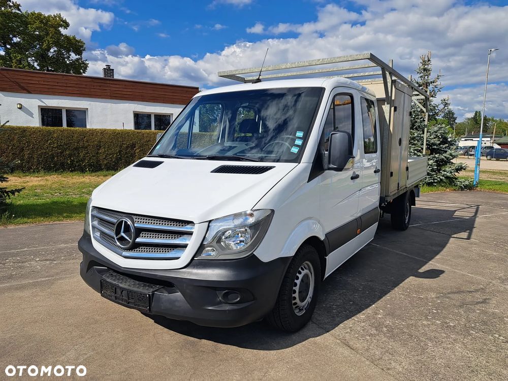 Mercedes-Benz Sprinter - 2