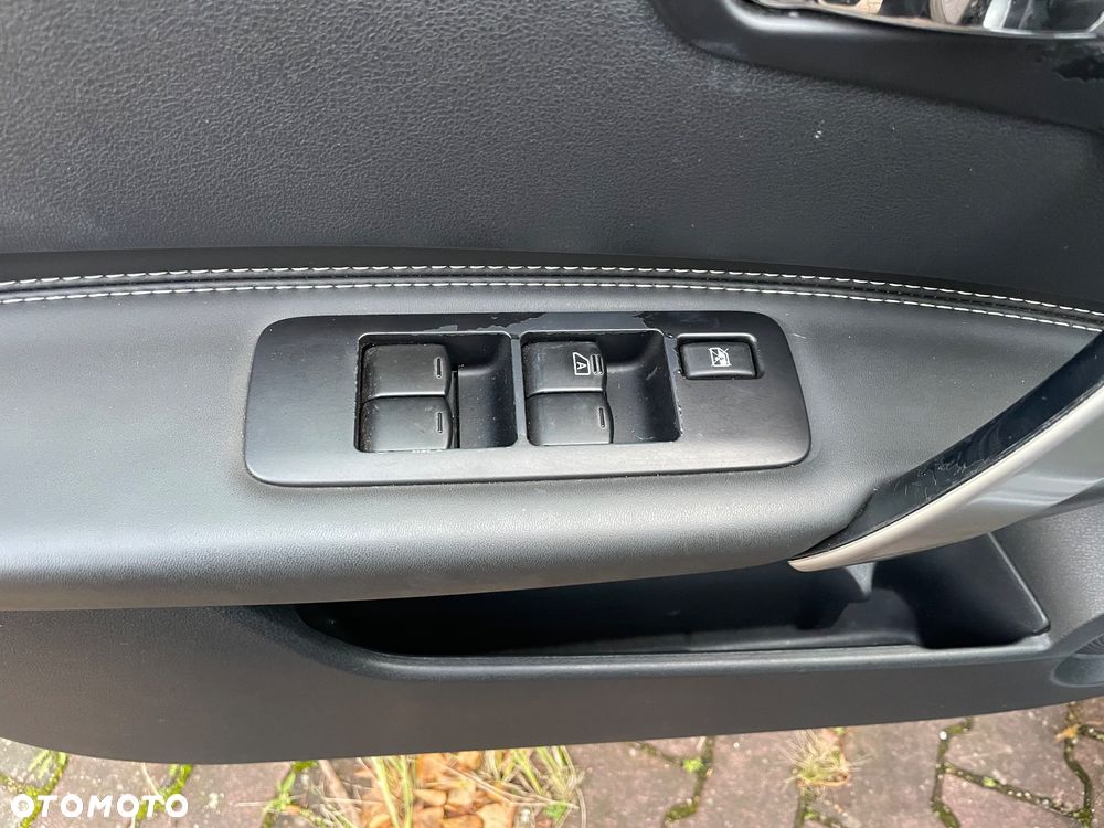 Nissan Qashqai 1.7 dCi Xtronic ALL-MODE 4x4i TEKNA+ - 15