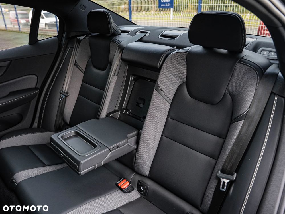 Volvo S60 B4 B Geartronic RDesign - 26