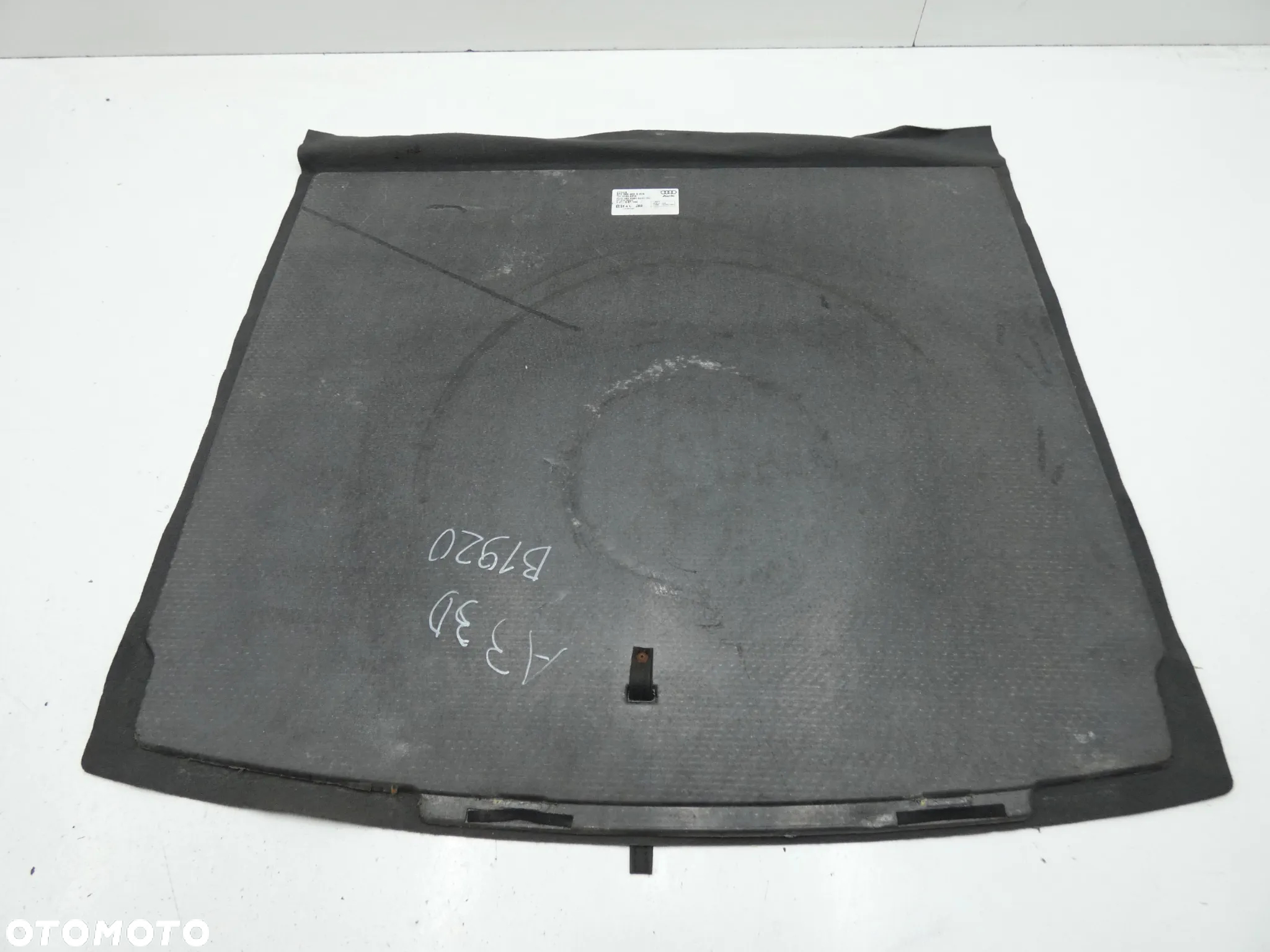 AUDI A3 8P 3D WYKŁADZINA PODŁOGA BAGAŻNIKA MATA TYŁ TYLNA 8P0863463D B1920 - 2
