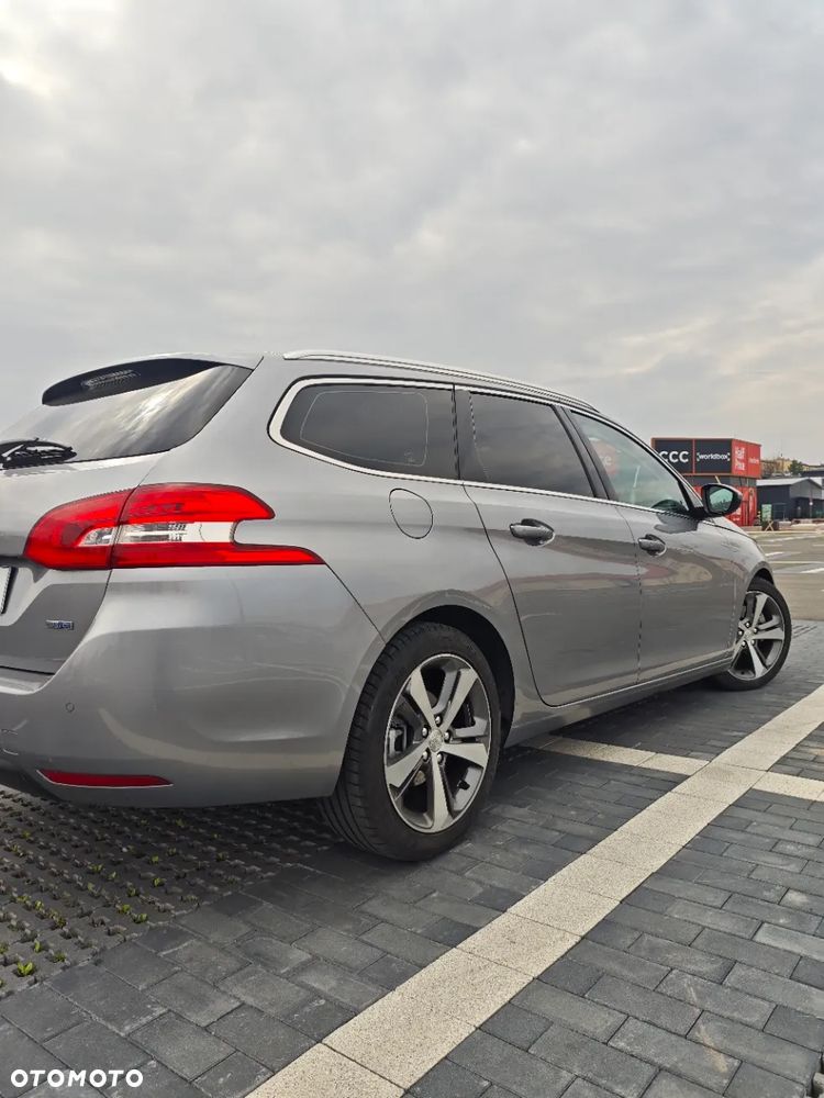 Peugeot 308 2.0 Blue HDi Allure S&S - 9