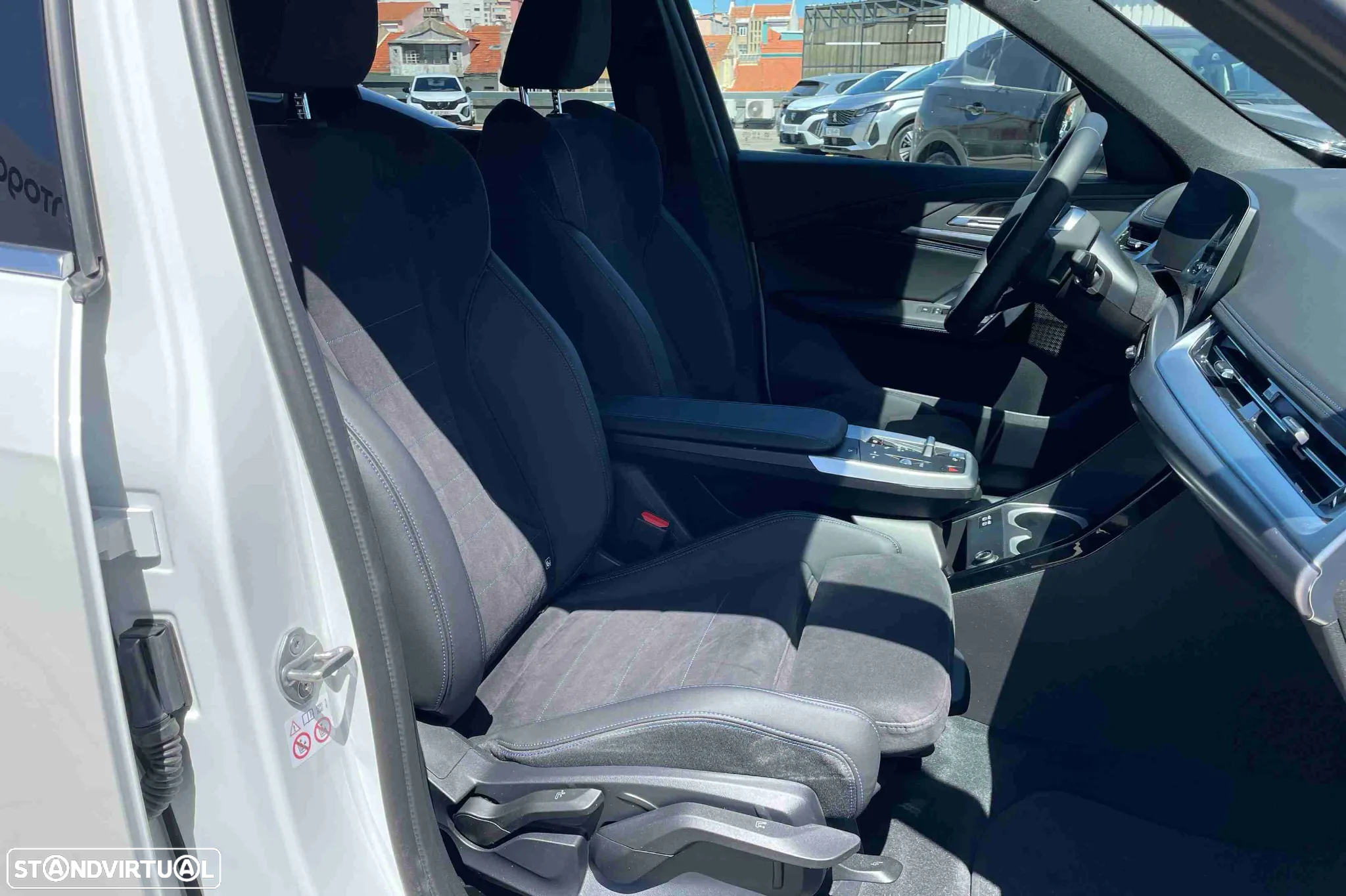 BMW iX1 xDrive30 Pack Desportivo M - 10