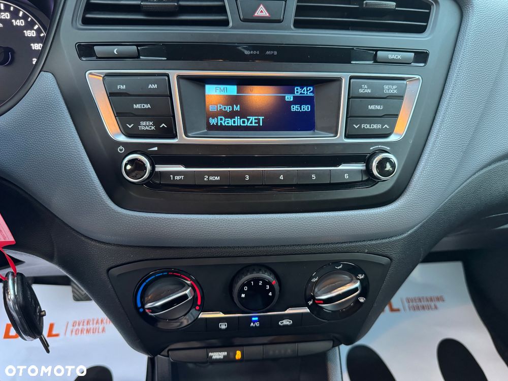 Hyundai i20 1.2 Pure - 26