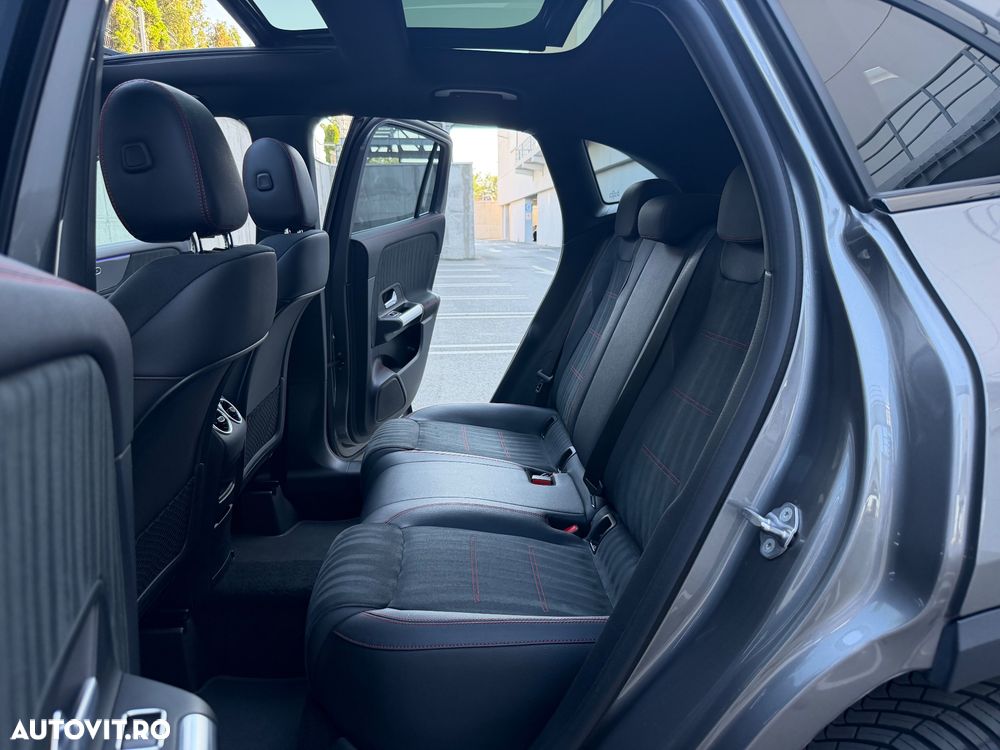Mercedes-Benz GLA - 14