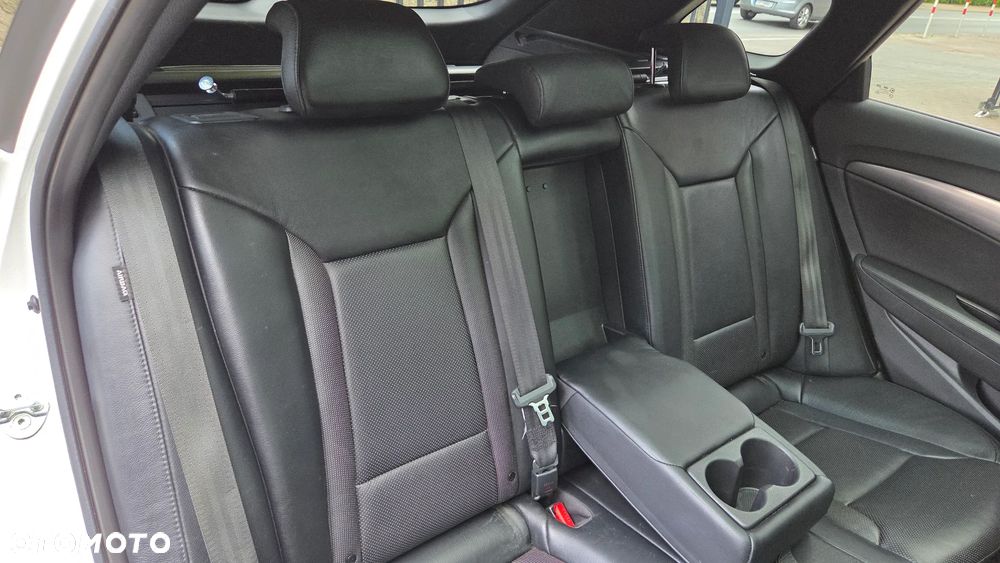 Hyundai i40 2.0 Premium - 38