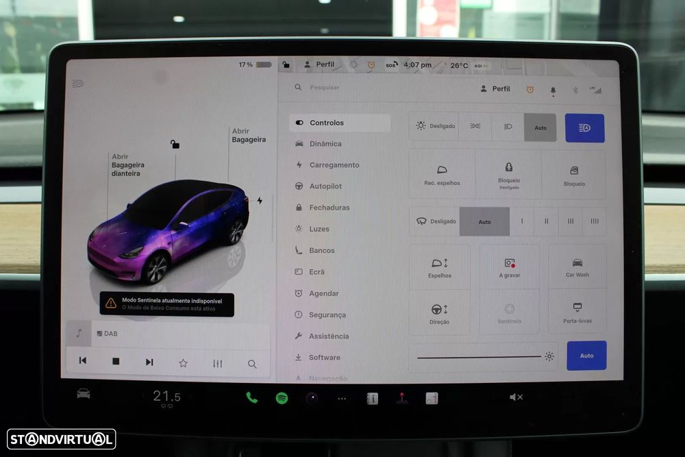 Tesla Model Y Standard — fotografia 17