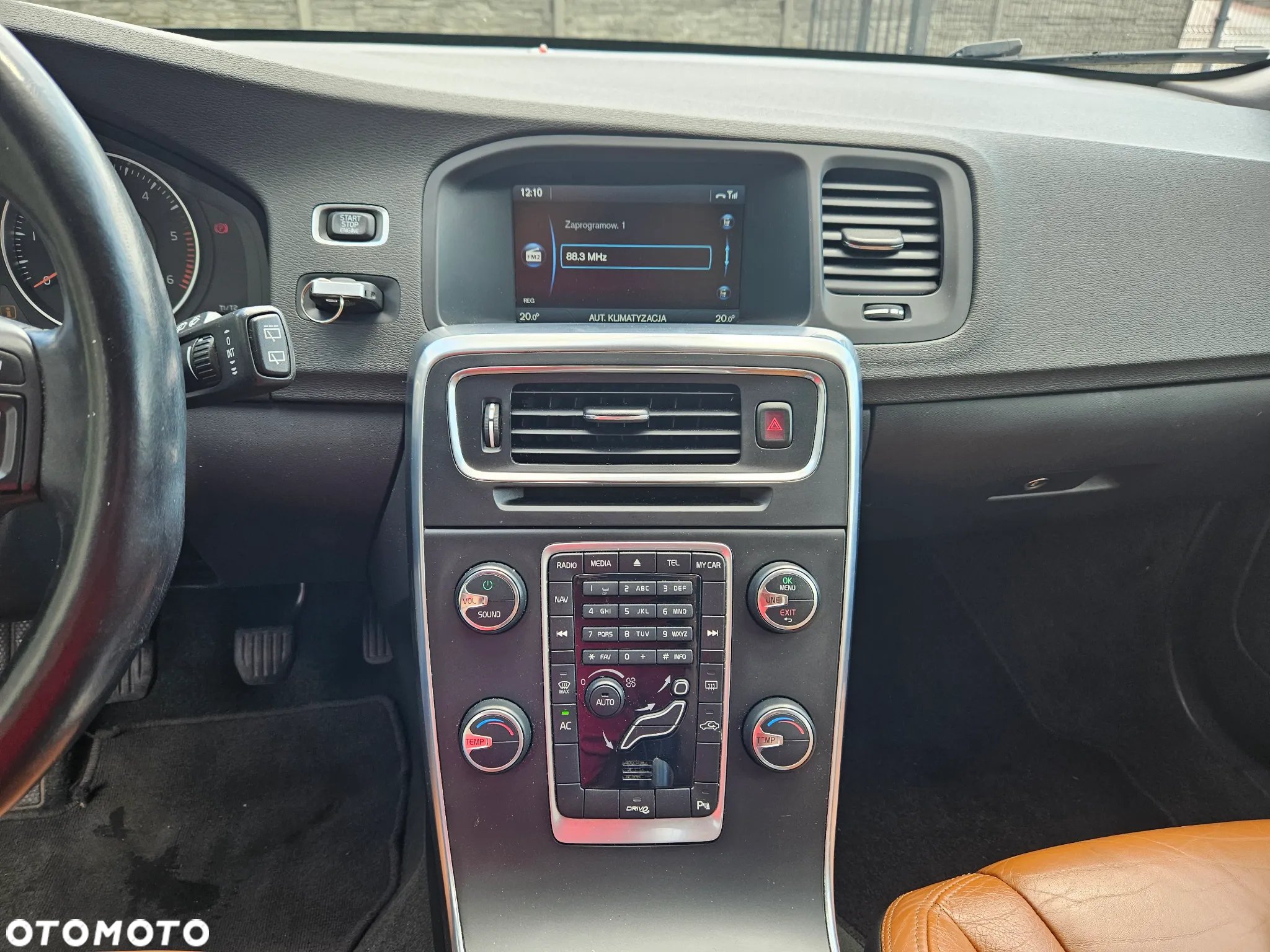 Volvo V60 D2 Momentum - 13