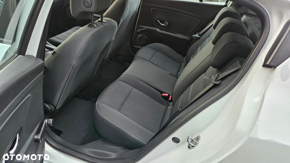 Renault Megane 1.6 16V 110 Night and Day - 20