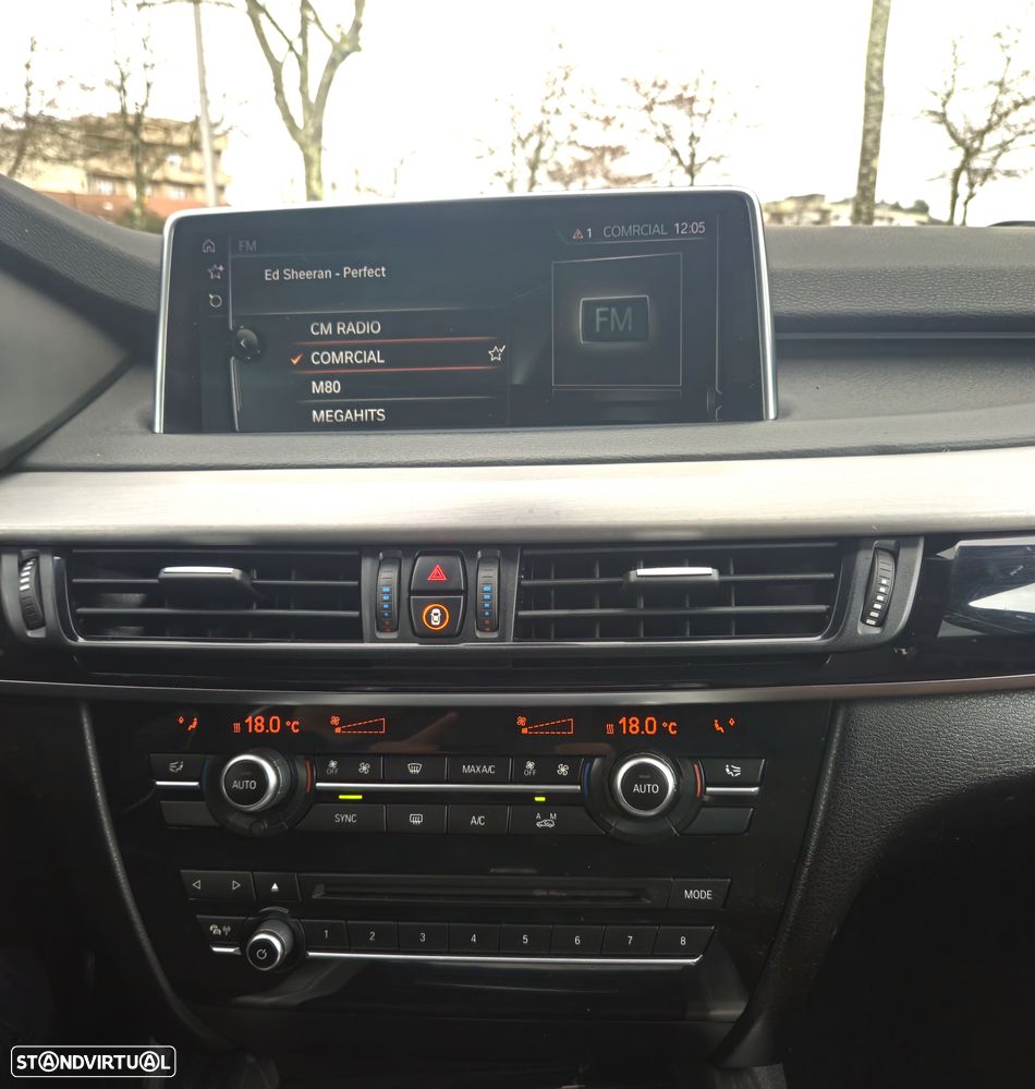 BMW X5 25 d sDrive Comfort 7L - 12