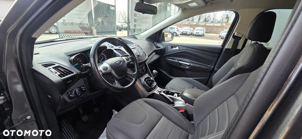 Ford Kuga 1.5 EcoBoost 2x4 Titanium - 30