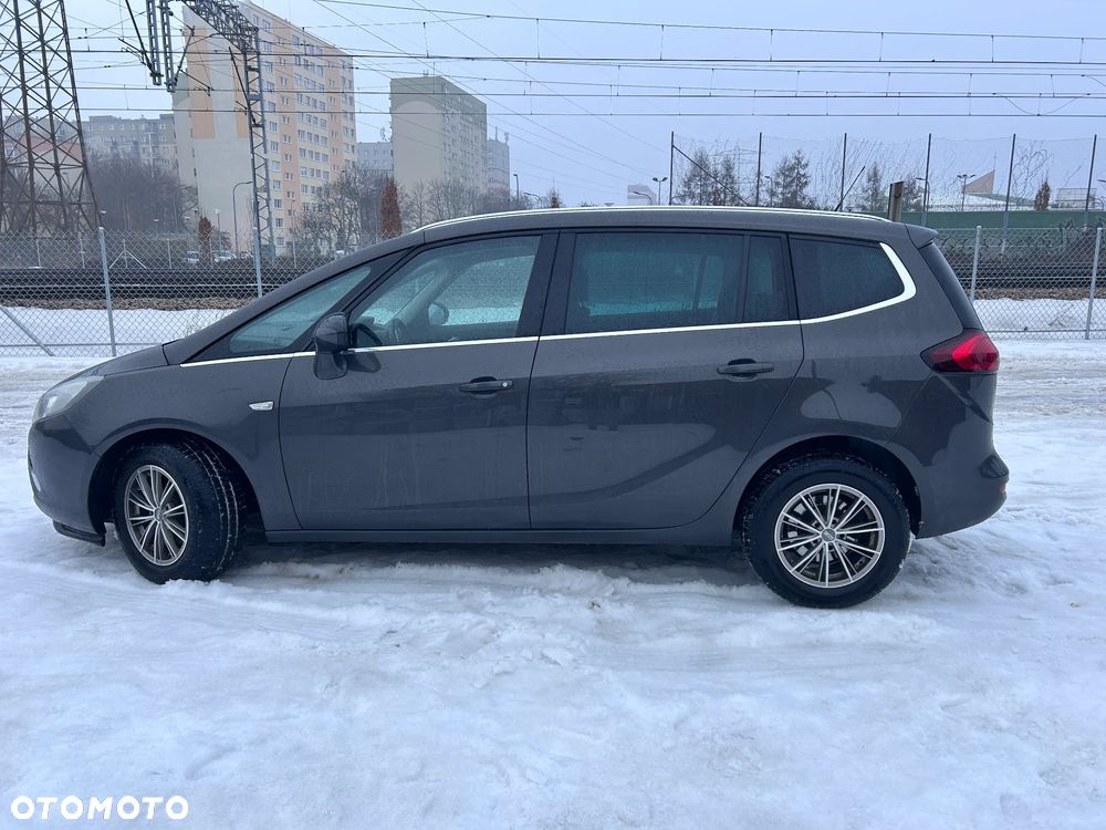 Opel Zafira - 9