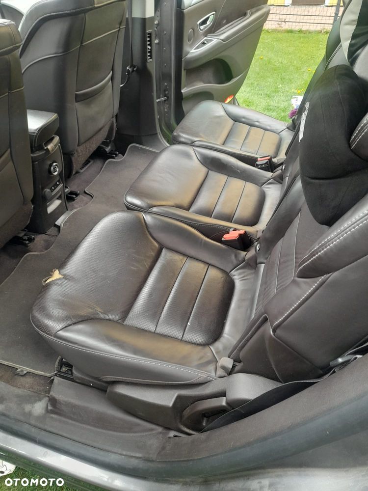 Renault Espace 1.6 dCi Energy Initiale Paris EDC 7os - 10