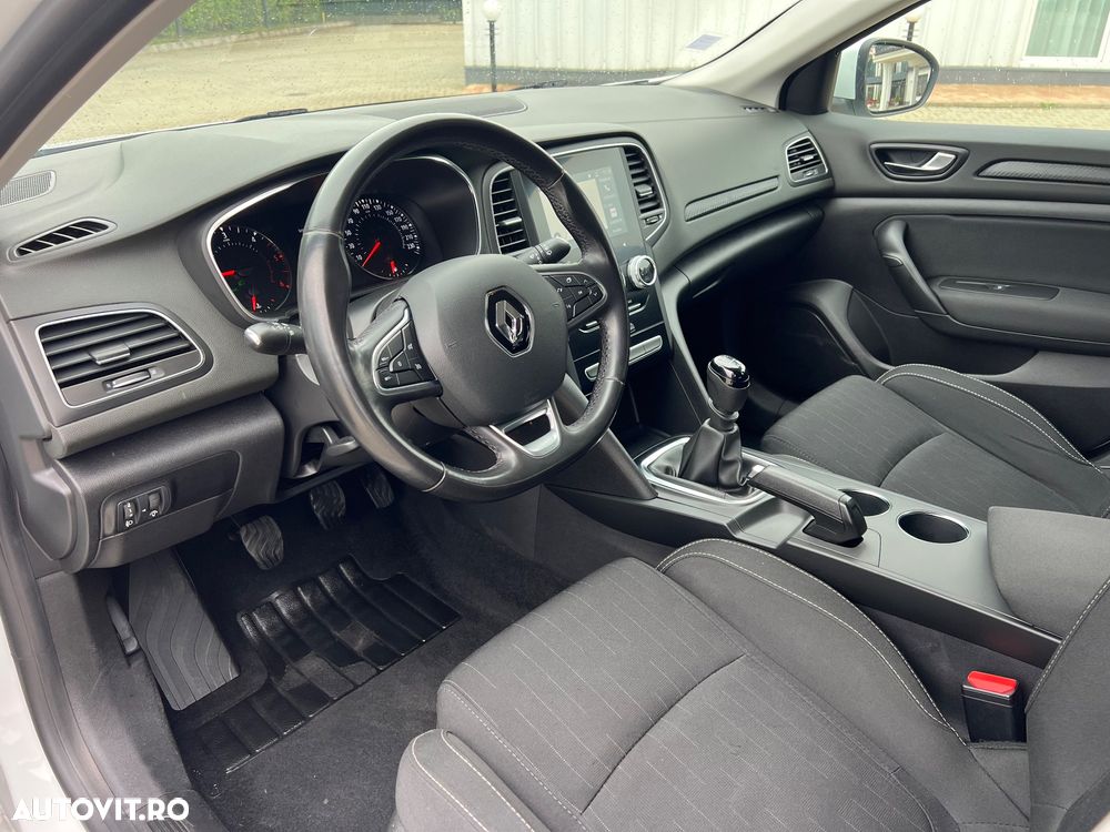 Renault Megane BLUE dCi 115 LIMITED - 4