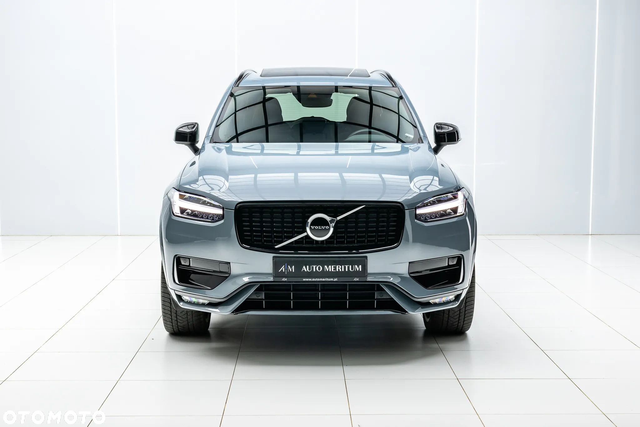 Volvo XC 90 - 9