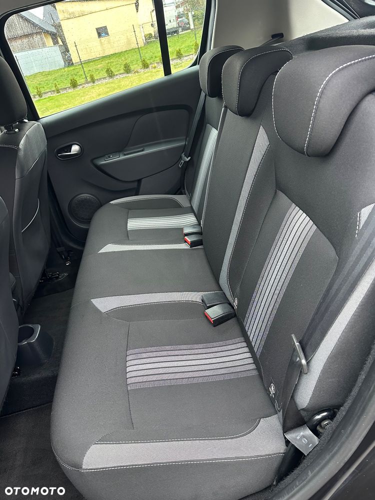 Dacia Sandero 0.9 TCe SL Celebration S&S - 4