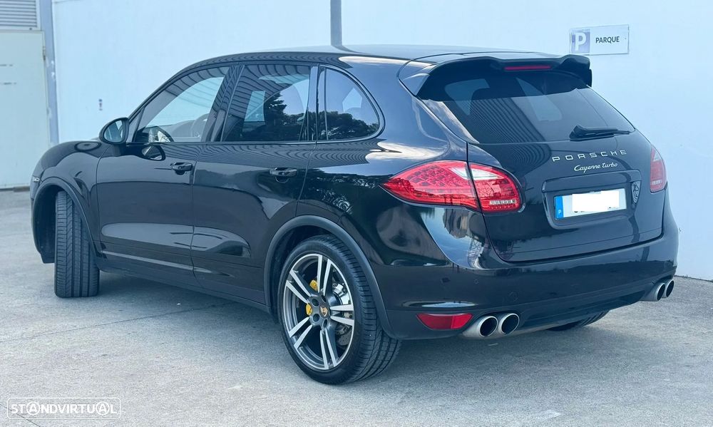 Porsche Cayenne Turbo - 5