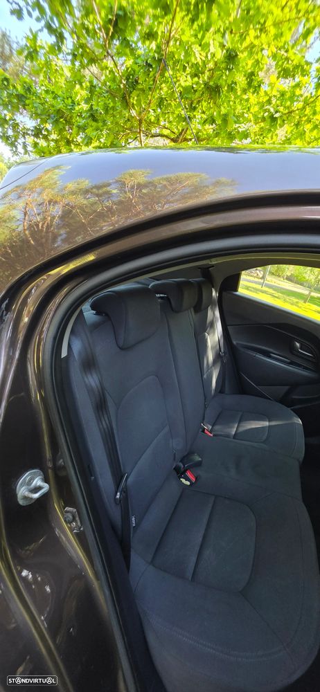 Kia Rio 1.2 CVVT More Edition - 20
