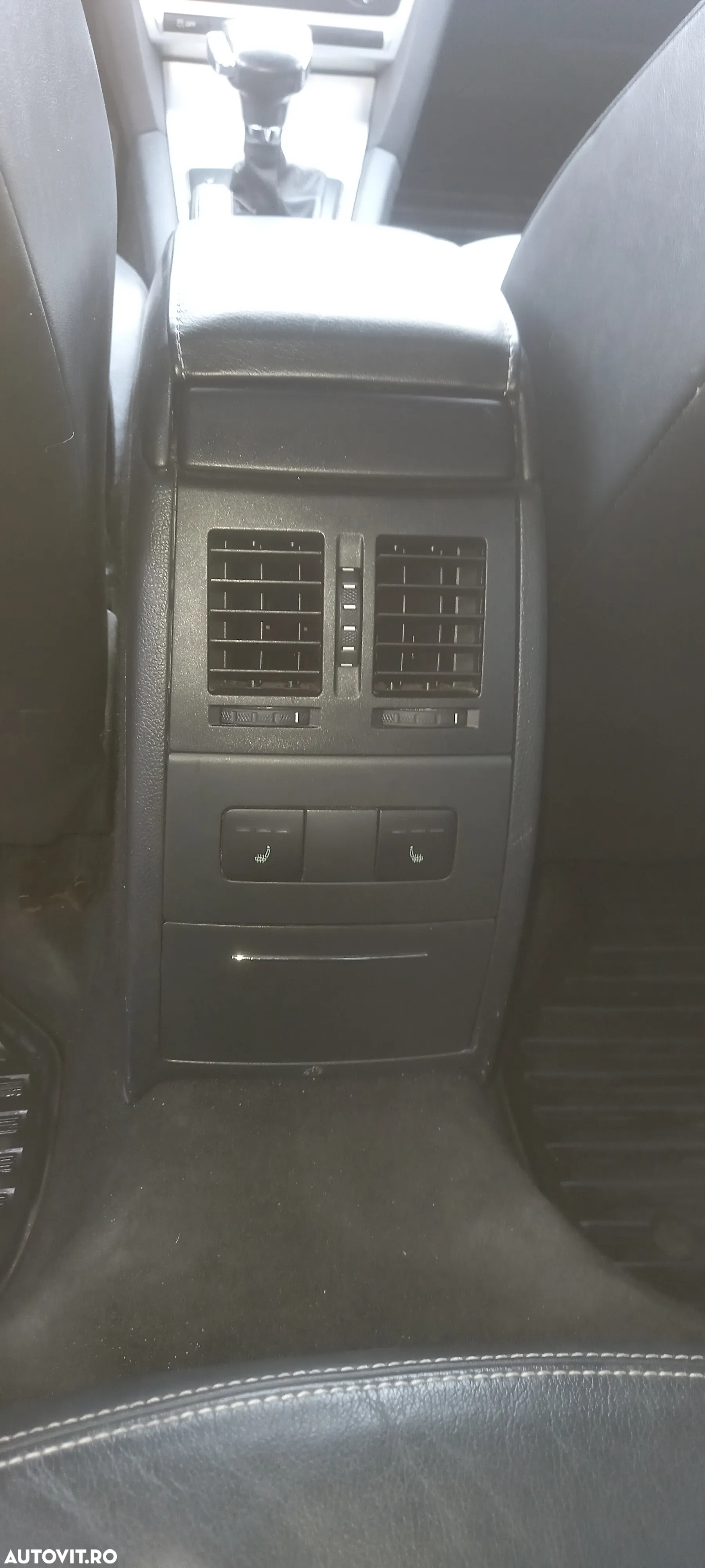 Skoda Octavia 2.0 TDI RS DSG - 12