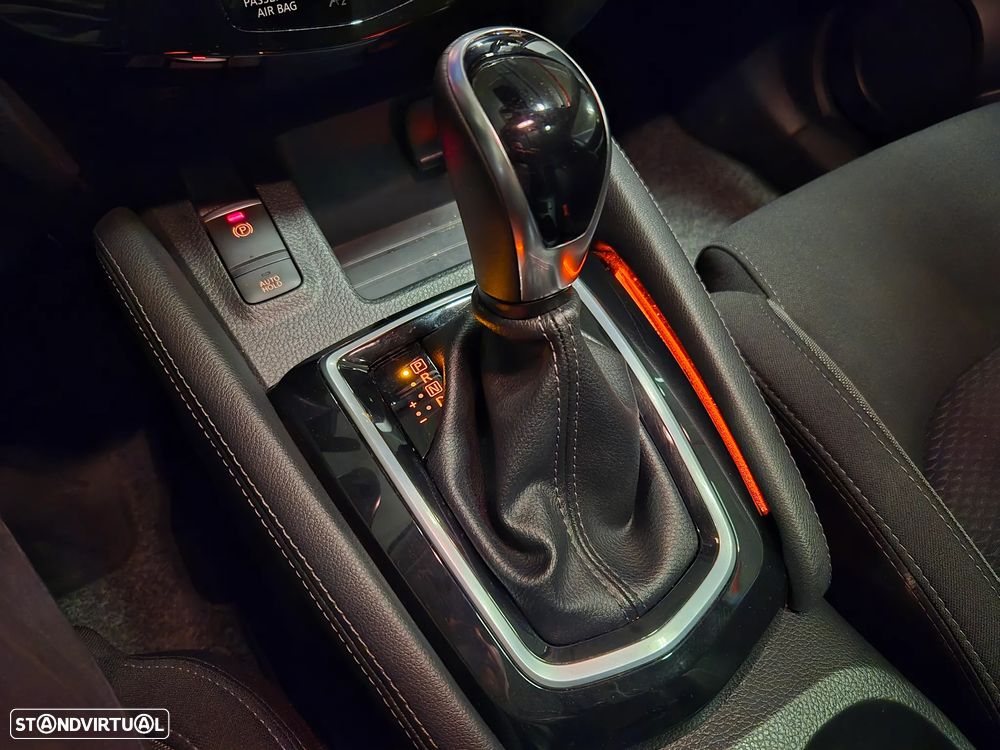 Nissan Qashqai 1.3 DIG-T DCT N-CONNECTA - 18