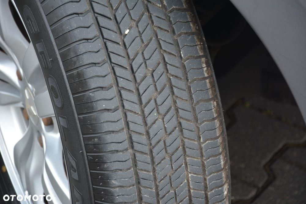 Mitsubishi Outlander 2.2 DID Intense + - 40
