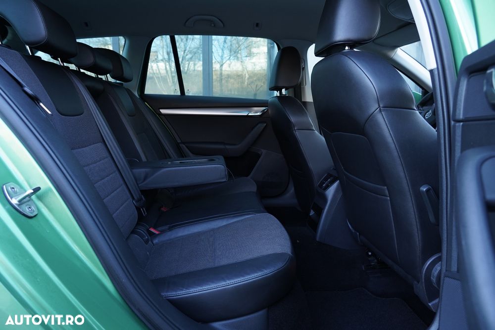 Skoda Octavia 2.0 TDI DSG Style - 22