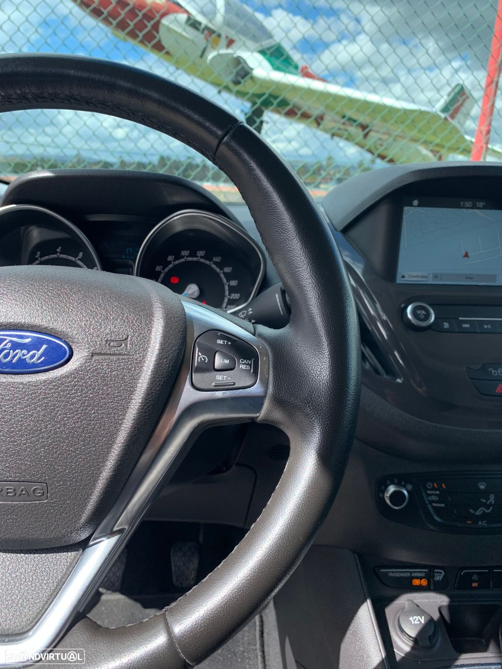 Ford Tourneo Connect 1.0i EcoBoost Titanium - 22