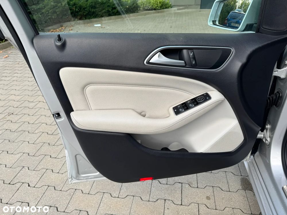 Mercedes-Benz Klasa B 180 (CDI) d 7G-DCT Style - 17