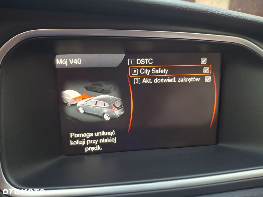 Volvo V40 - 27