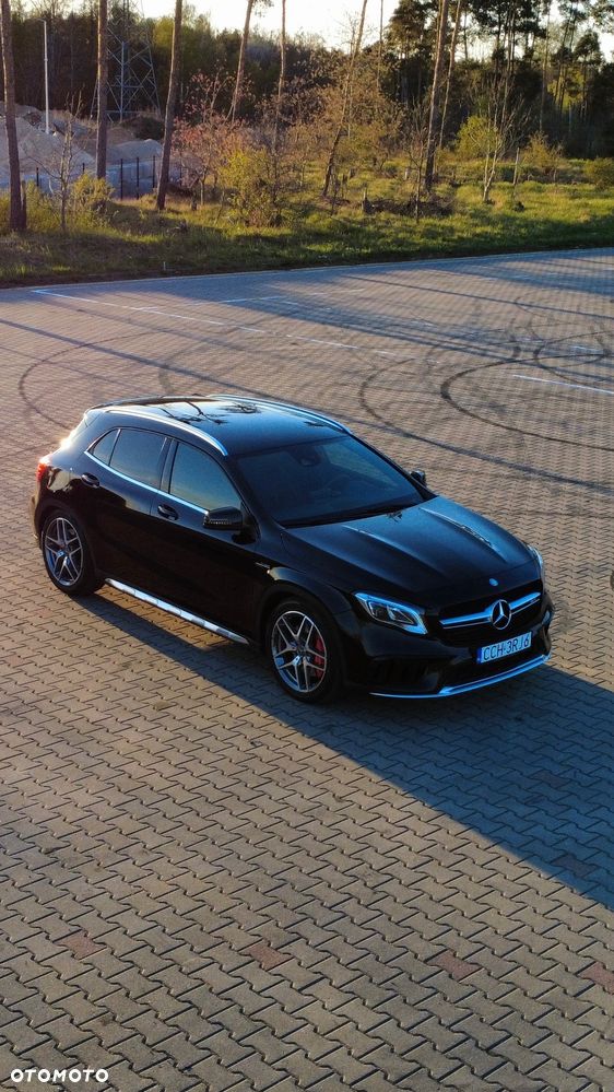 Mercedes-Benz GLA - 3