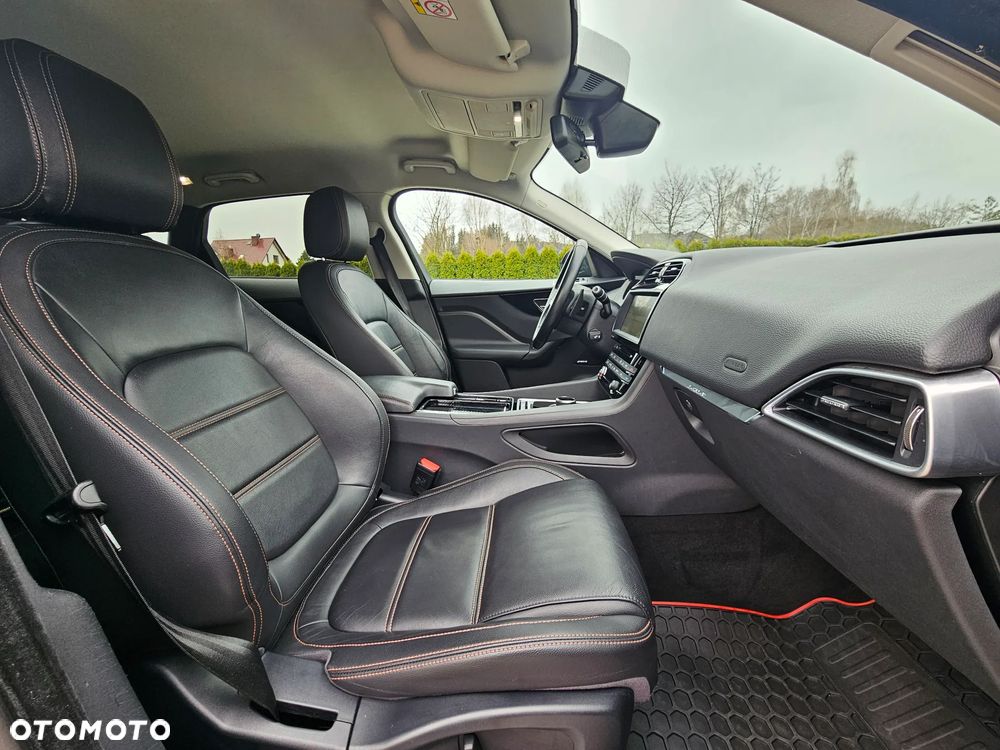 Jaguar F-Pace 20d AWD Prestige - 7