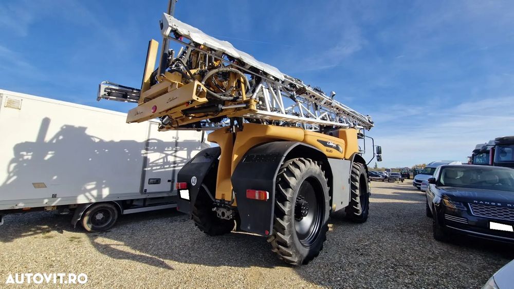 Challenger ROGATOR 635 SPRAYER - 4