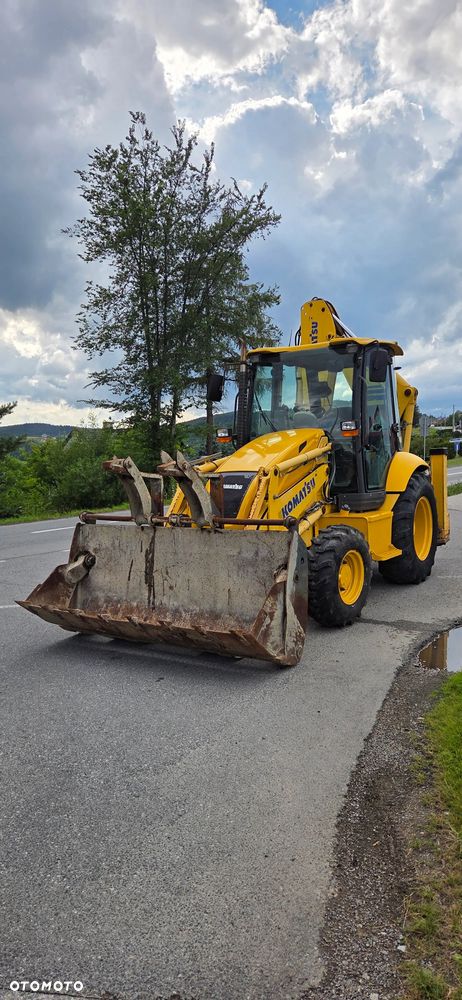Komatsu WB 93R-5 - 3