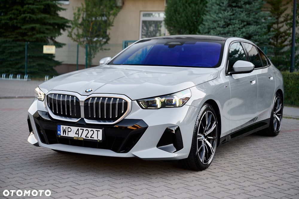 BMW Seria 5 520d xDrive - 6