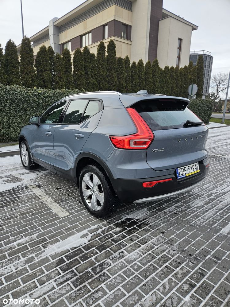 Volvo XC 40 T3 Momentum - 2