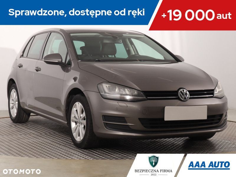 Volkswagen Golf - 2