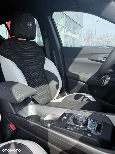 Alfa Romeo Tonale 1.5 T4 GSE mHEV Sport Speciale DCT - 10