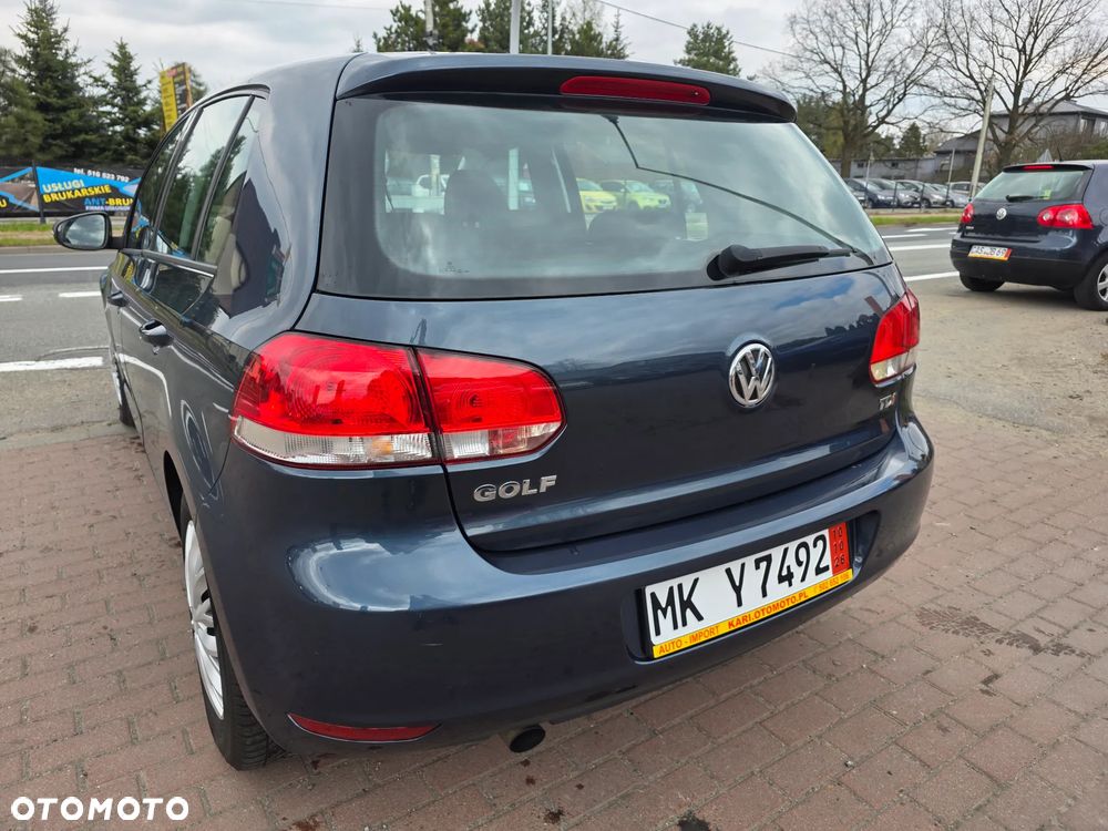 Volkswagen Golf 1.6 TDI DPF Comfortline - 6