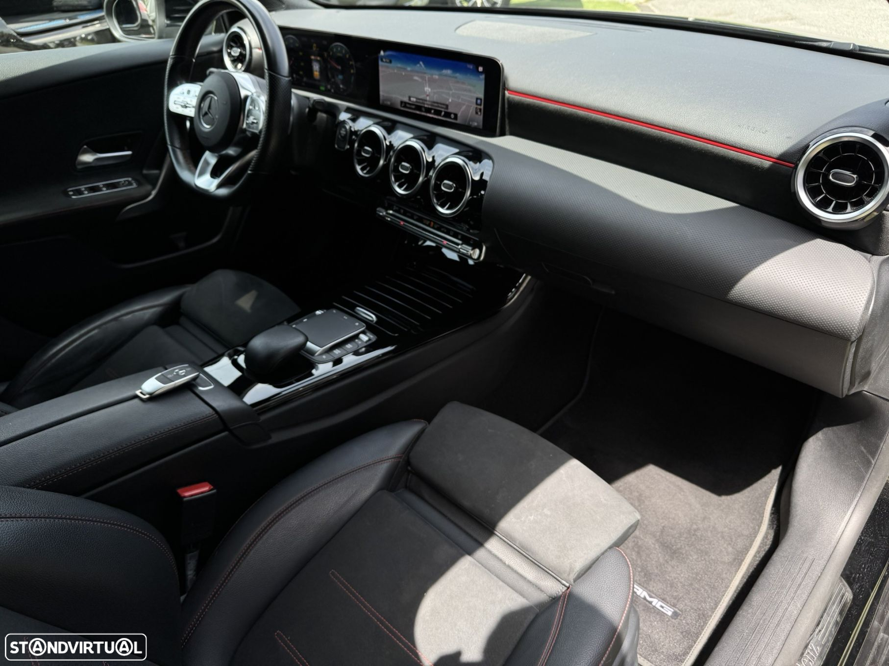 Mercedes-Benz A 250 e AMG Line - 15