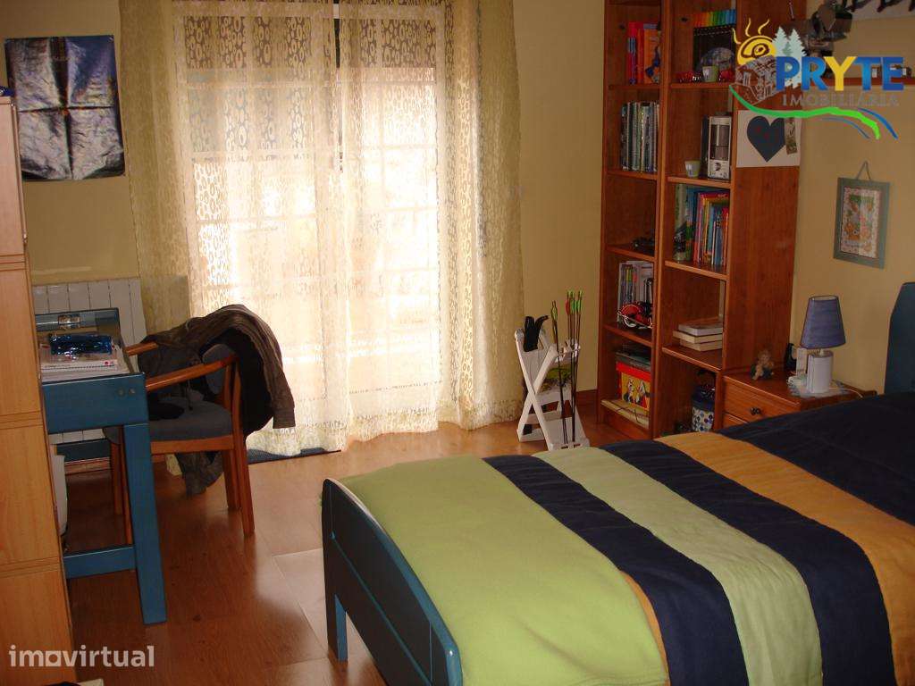 Conjunto de dois apartamentos ligados entre si situado na Sertã - Grande imagem: 3/42