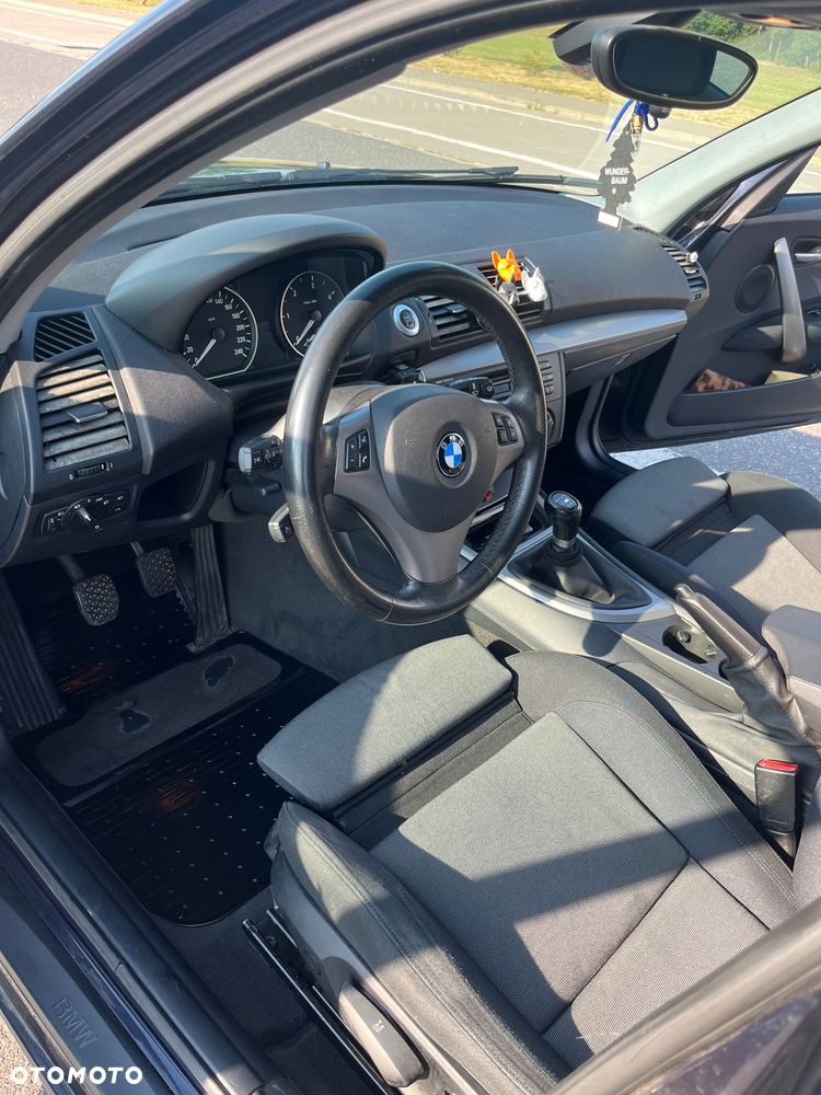 BMW Seria 1 2005 photo 5