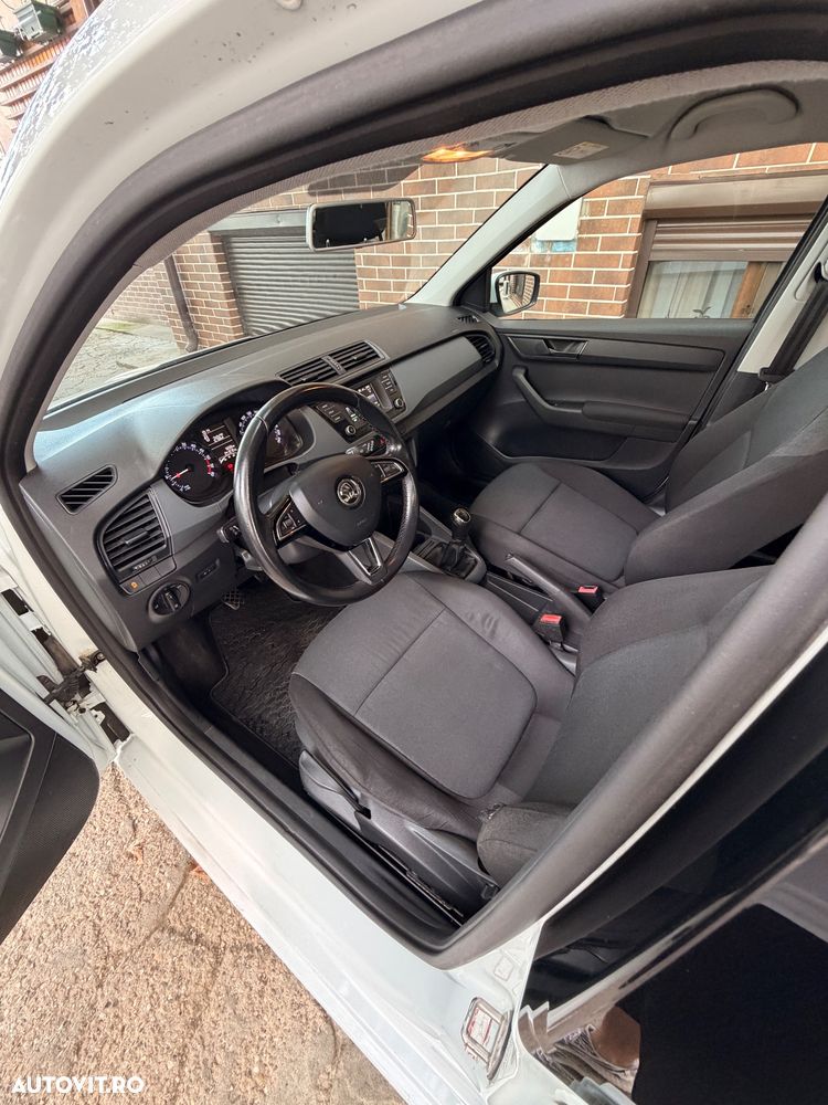 SKODA Fabia 2018 — imagine 9