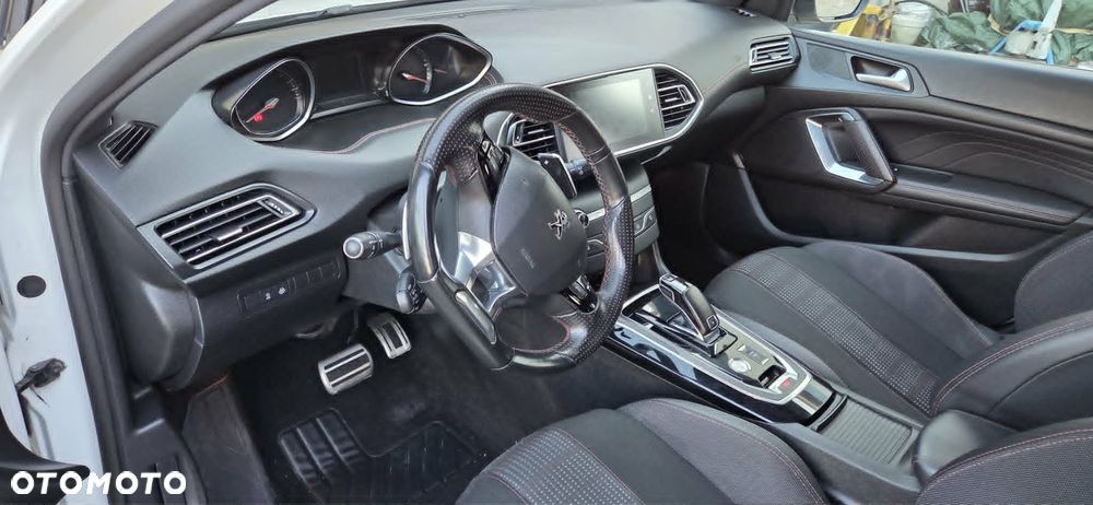 Peugeot 308 BlueHDi 130 EAT8 Stop & Start GT - 10