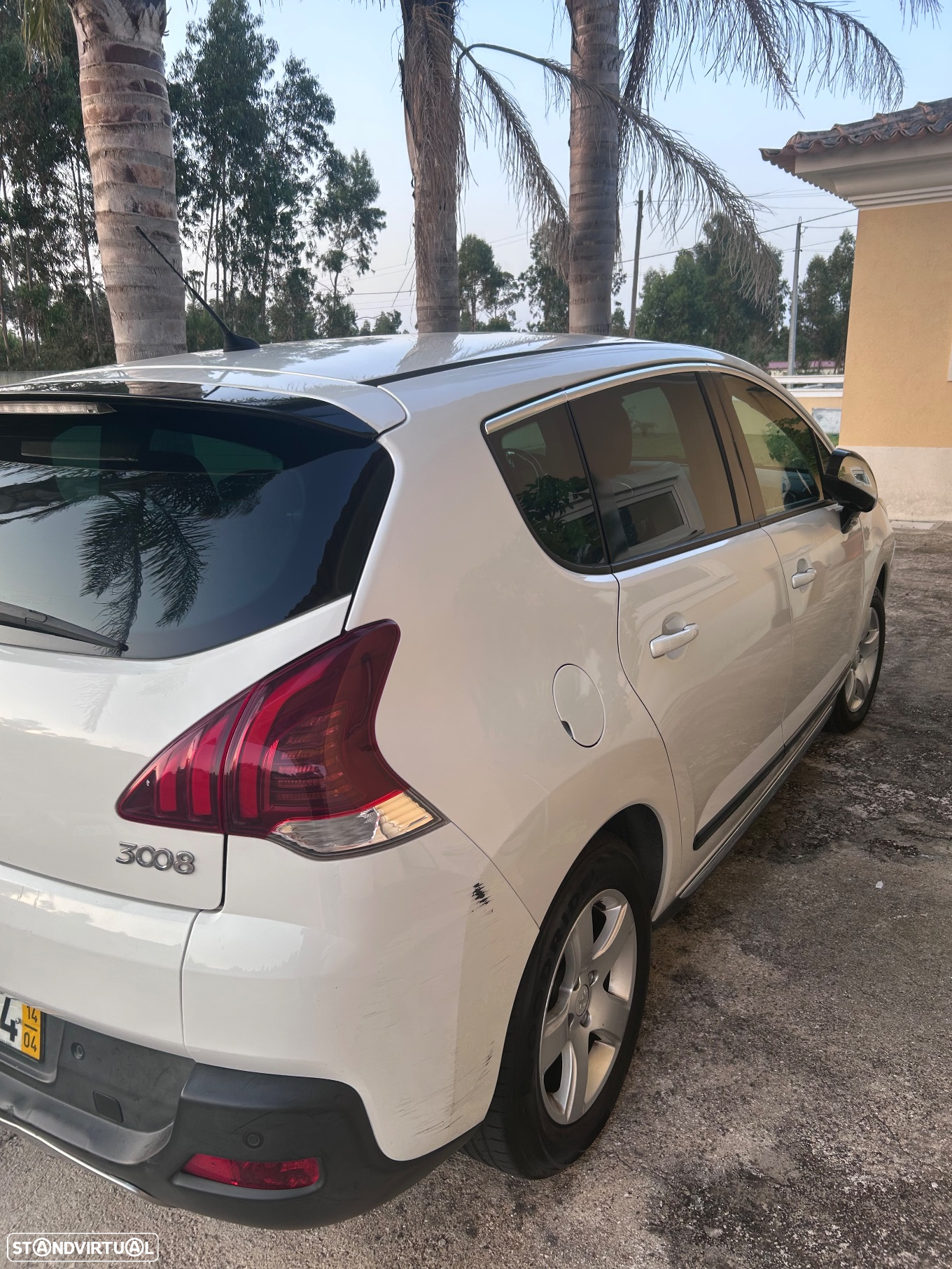 Peugeot 3008 2.0 HDi Hybrid4 - 4