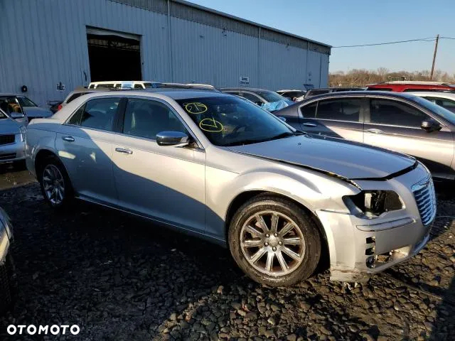 Chrysler 300 - 21
