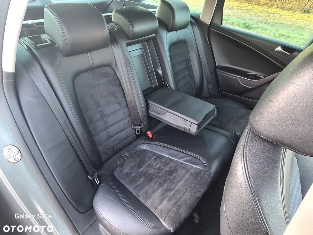 Volkswagen Passat - 16