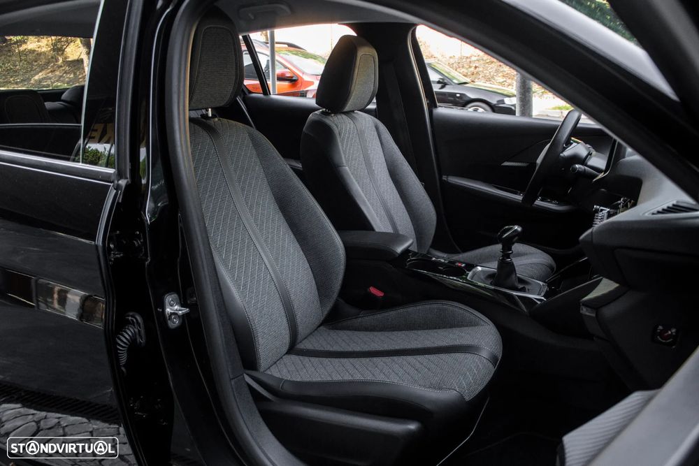 Peugeot 208 1.2 PureTech Allure - 29