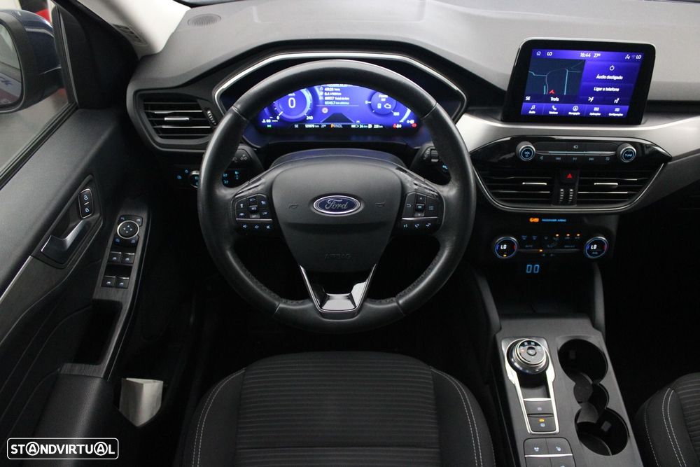 Ford Kuga 2.5 PHEV Titanium — fotografia 9