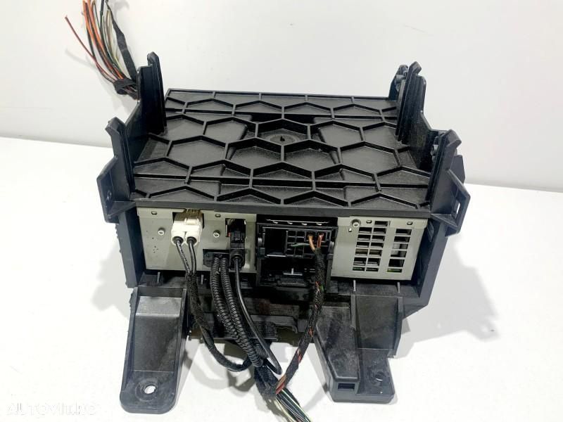 Unitate navigatie multimedia Volkswagen Touareg 2 (2010-2015) [7P] 4F0035061H - 2