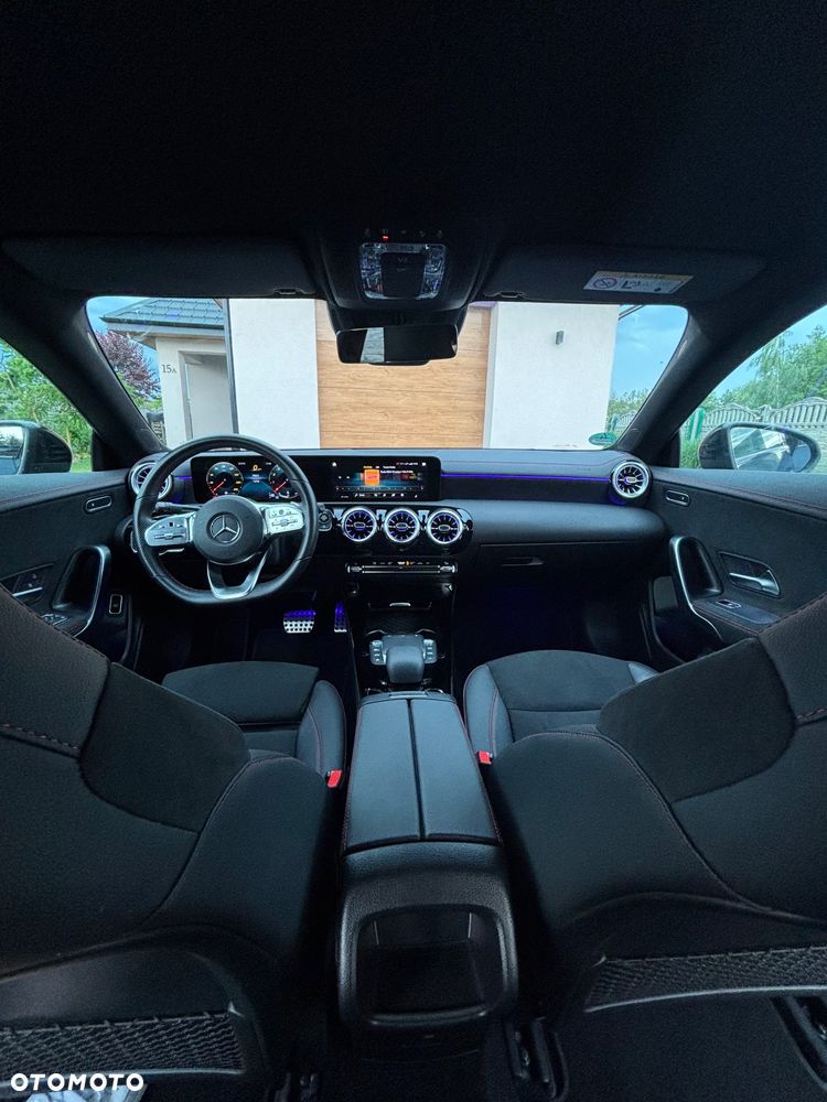 Mercedes-Benz CLA 250 AMG Line 7G-DCT - 21