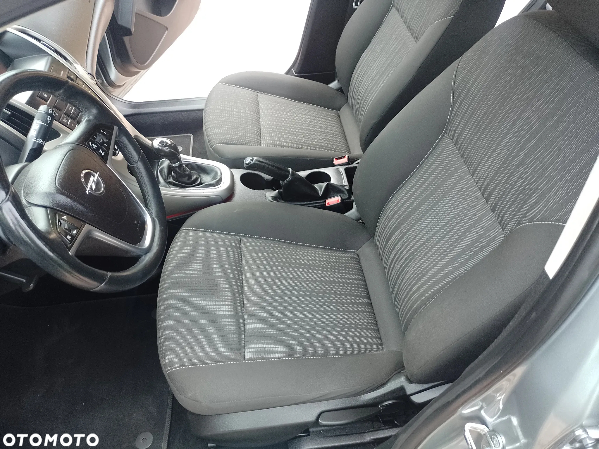 Opel Astra 1.4 Turbo Cosmo - 9